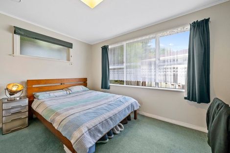 Photo of property in 6 Glen Alice Grove, Naenae, Lower Hutt, 5011