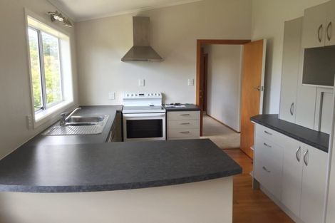 Photo of property in 33 Trelawn Place, Cockle Bay, Auckland, 2014