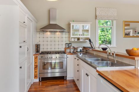 Photo of property in 93 Dyers Pass Road, Cashmere, Christchurch, 8022