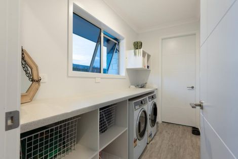 Photo of property in 7 Raiha Street, Papamoa Beach, Papamoa, 3118