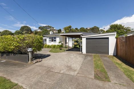 Photo of property in 16 Rosendale Avenue, Spotswood, New Plymouth, 4310