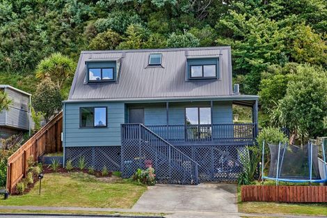 Photo of property in 63 Omapere Street, Whitby, Porirua, 5024