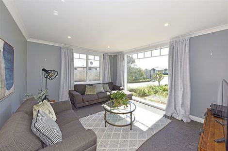 Photo of property in 37 Elba Crescent, Halswell, Christchurch, 8025