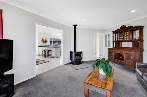 Photo of property in 20 Kahikatea Street, Inglewood, 4330