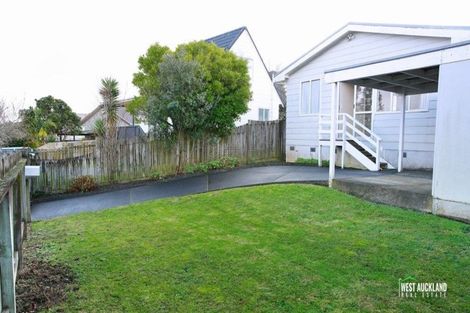 Photo of property in 2/1 Imperial Place, Henderson, Auckland, 0612