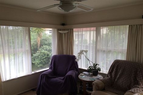 Photo of property in 3/6 Catalina Crescent, Forrest Hill, Auckland, 0620