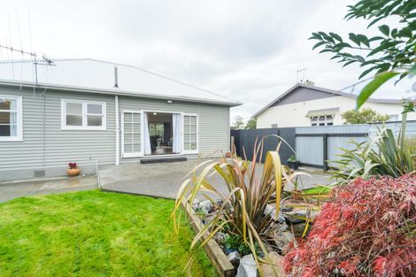 Photo of property in 99 Heretaunga Street, Palmerston North, 4414