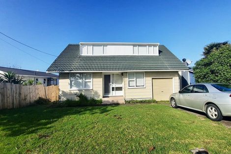 Photo of property in 72a Carlisle Road, Browns Bay, Auckland, 0632
