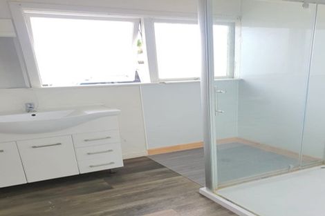 Photo of property in 47 Claude Road, Hillpark, Auckland, 2102