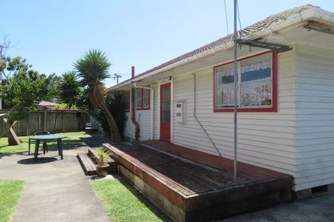 Photo of property in 15 Blampied Road, Otara, Auckland, 2023