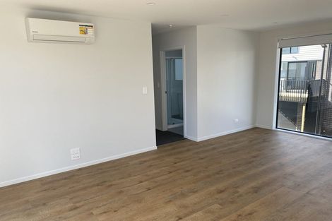 Photo of property in 4/1 Fruitvale Road, New Lynn, Auckland, 0600