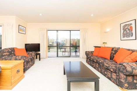 Photo of property in 61 Grosvenor Gardens, Flagstaff, Hamilton, 3210