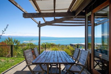 Photo of property in 22 Albert Road, Stepneyville, Nelson, 7010