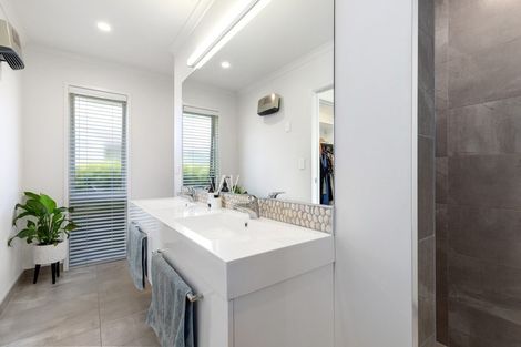 Photo of property in 46 Helen June Avenue, Flagstaff, Hamilton, 3210