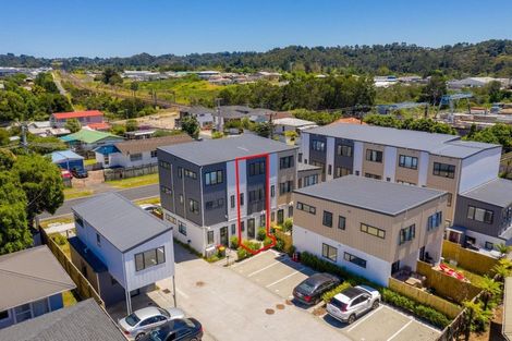 Photo of property in 3/122 Pooks Road, Ranui, Auckland, 0612