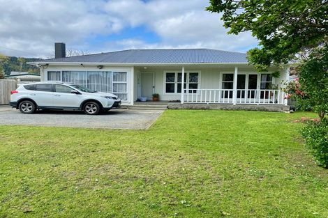 Photo of property in 8 Arawhata Road, Paraparaumu, 5032