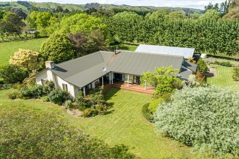 Photo of property in 94 Kahikatea Road, Te Ore Ore, Masterton, 5886