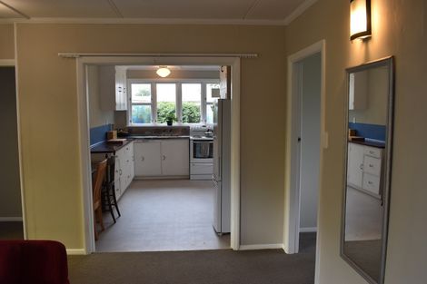 Photo of property in 75 Victoria Street, Carterton, 5713