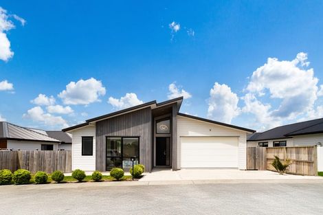 Photo of property in 7 Cutfield Lane, Kumeu, 0810