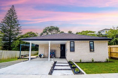 Photo of property in 6b Clerke Place, Marfell, New Plymouth, 4310