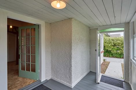 Photo of property in 9 Chelwood Street, Takaro, Palmerston North, 4412