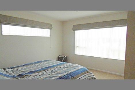 Photo of property in 26 Craigs Way, Hobsonville, Auckland, 0616