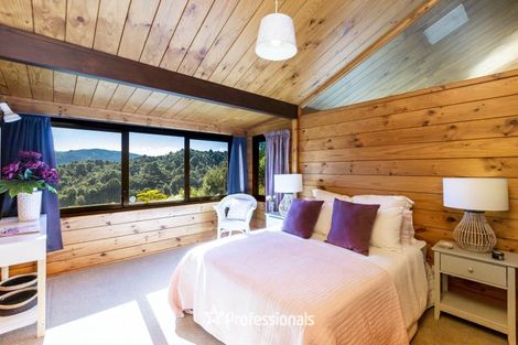 Photo of property in 10 Hobbit Lane, Pinehaven, Upper Hutt, 5371