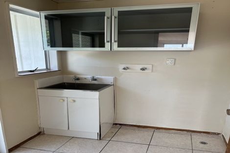 Photo of property in 1/18 Theban Place, Totara Vale, Auckland, 0629