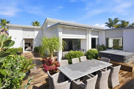 Photo of property in 42 Cassinia Close, Papamoa Beach, Papamoa, 3118