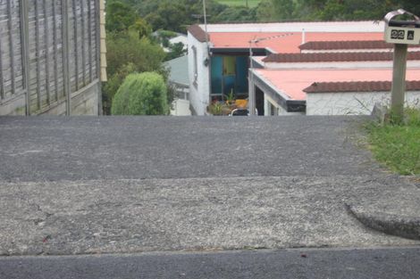 Photo of property in 1/22 Edgeworth Road, Glenfield, Auckland, 0629