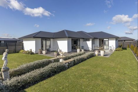 Photo of property in 4 Marcoola Drive, Rolleston, 7614