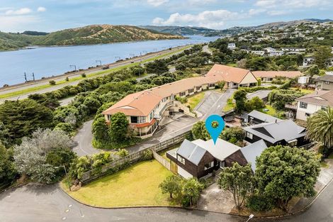 Photo of property in 18 Langwell Place, Papakowhai, Porirua, 5024