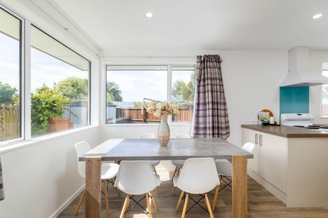 Photo of property in 30 Woodgrove Avenue, North New Brighton, Christchurch, 8083