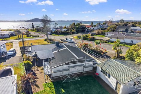 Photo of property in 20 Willow Avenue, Hannahs Bay, Rotorua, 3010