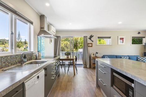 Photo of property in 1/10 Philip Place, Hillcrest, Auckland, 0627