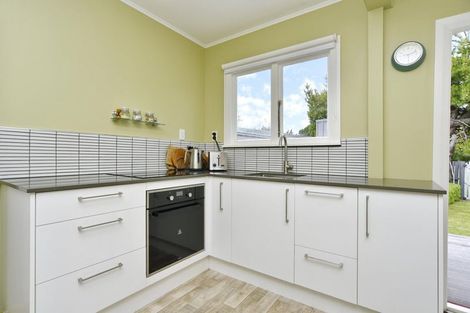 Photo of property in 17 Penfold Square, Leithfield, 7481