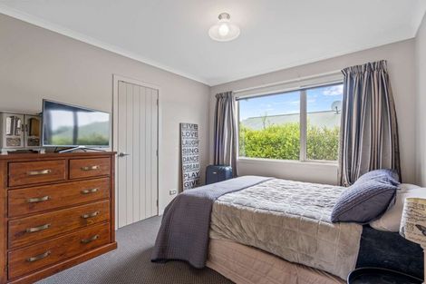 Photo of property in 56 Baker Street, Stirling, 9231