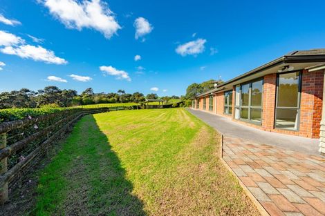Photo of property in 58 Arrowsmith Road, Waitakere, Henderson, 0782