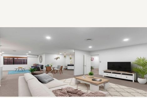 Photo of property in 30 Hercules Drive, Henderson, Auckland, 0612