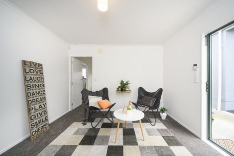 Photo of property in 12 Avon Terrace, Roslyn, Palmerston North, 4414