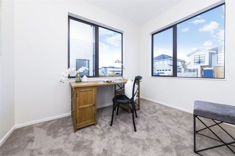 Photo of property in 20 Greenfinch Road, Hobsonville, Auckland, 0616