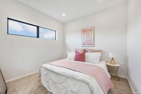 Photo of property in 63 Flanshaw Road, Te Atatu South, Auckland, 0610