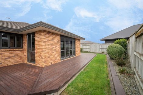Photo of property in 4 Manhattan Court, Kelvin Grove, Palmerston North, 4414