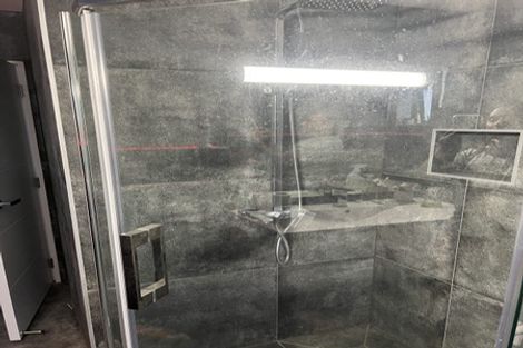 Photo of property in 9a Alan Avenue, Henderson, Auckland, 0610