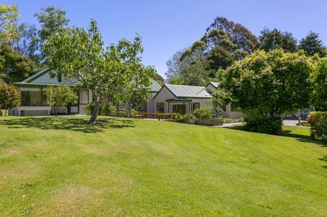 Photo of property in 71 Gillespie Place, Acacia Bay, Taupo, 3385