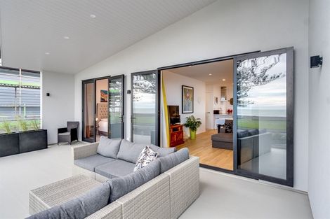 Photo of property in 607 Marine Parade, Napier South, Napier, 4110