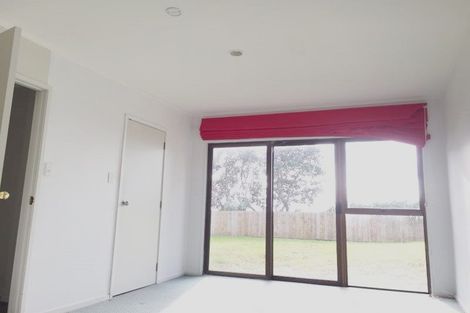 Photo of property in 48 Whitby Crescent, Mairangi Bay, Auckland, 0630