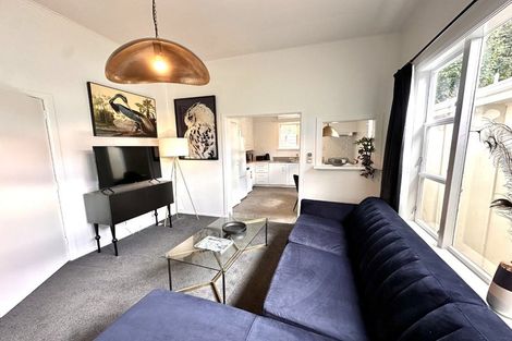 Photo of property in 35 Patanga Crescent, Thorndon, Wellington, 6011