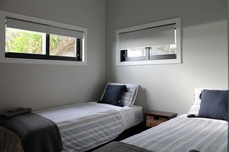 Photo of property in 442 The Esplanade, Island Bay, Wellington, 6023