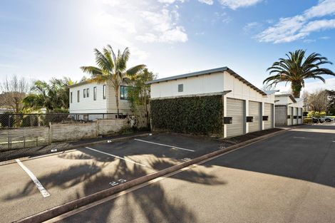 Photo of property in The Grange, 25/92 Bush Road, Albany, Auckland, 0632